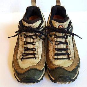 Merrell 10 Tan sand black vibram soles hiking walking shoes Q form